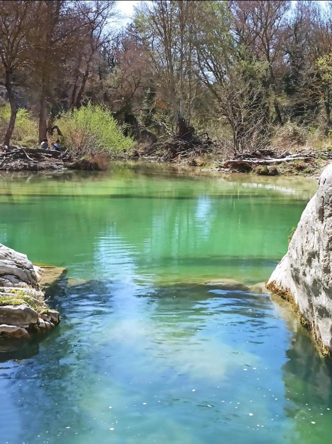 Sous Les Etoiles En Provence, Gite Les Bambous Lurs Dış mekan fotoğraf